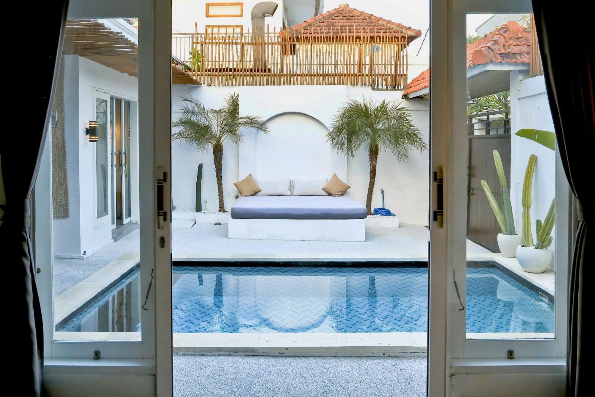 Villa Elijah